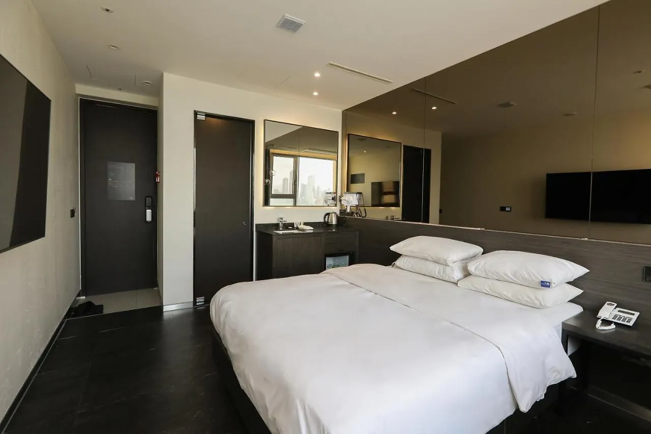 Hotel The Designers Hongdae Seoul