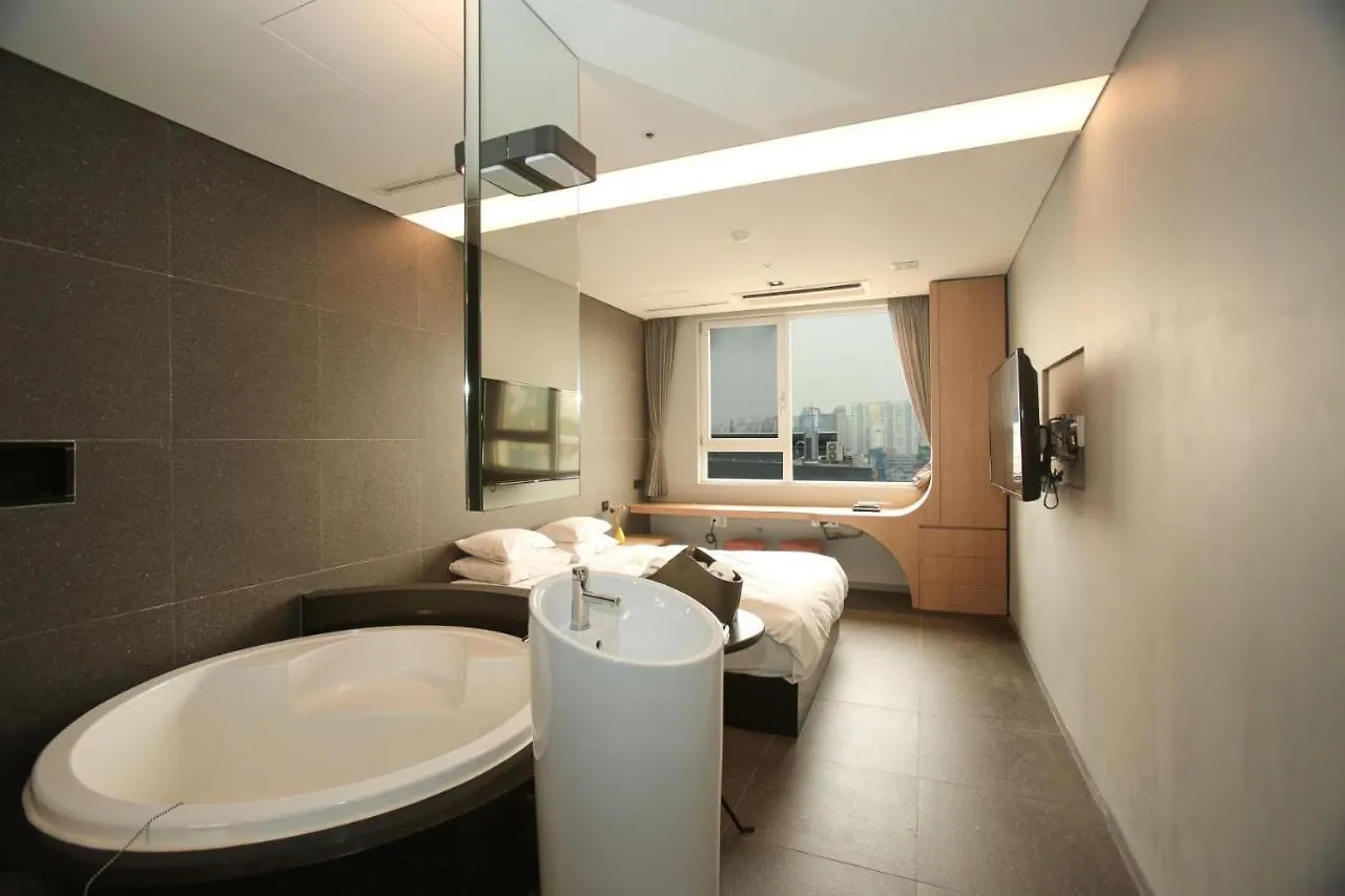 Hotel The Designers Hongdae Seoul 2*,  South Korea