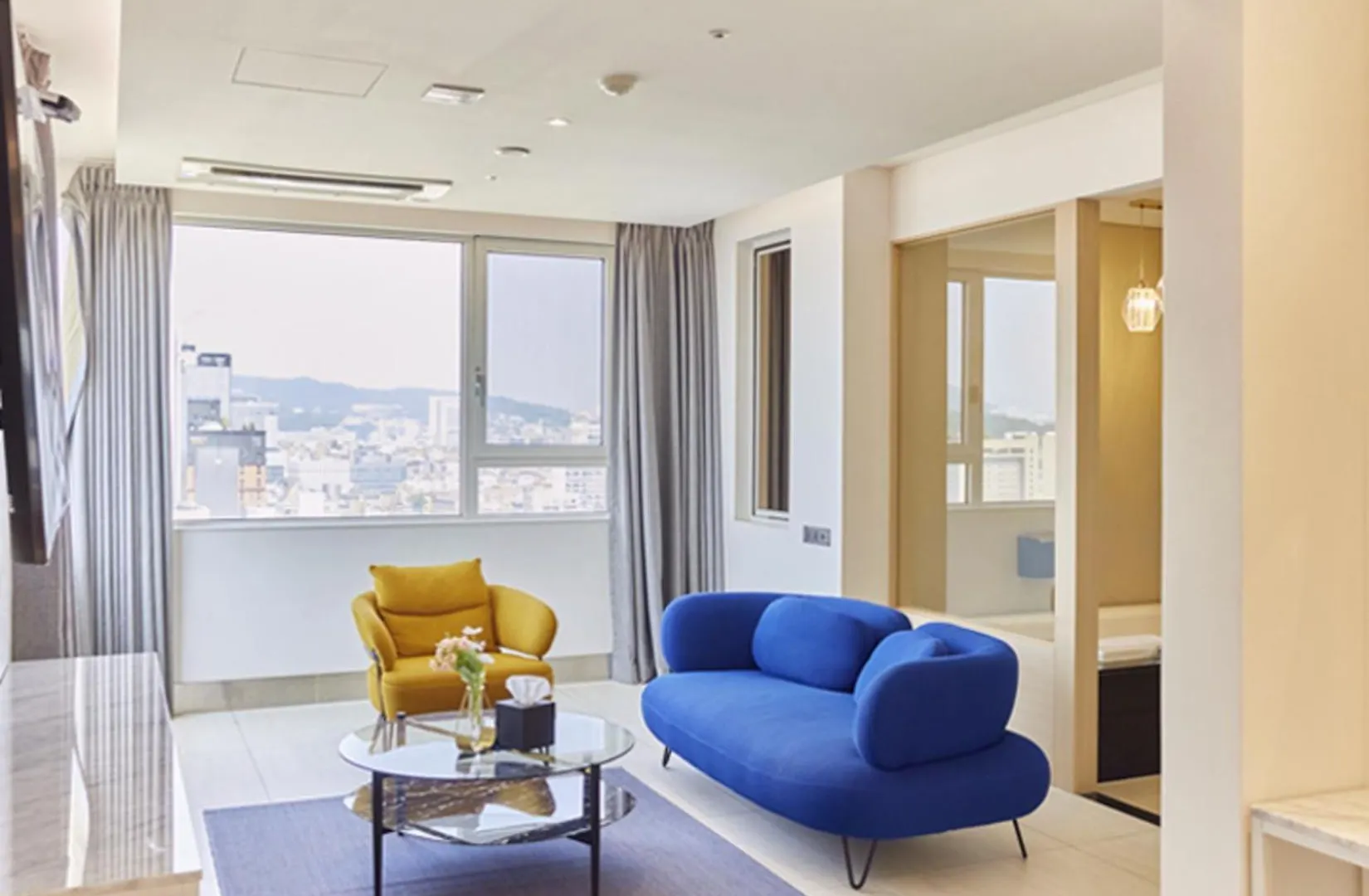 Hotel The Designers Hongdae Seoul 2*,
